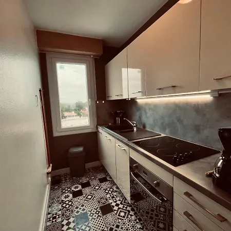 Le Miramar, Face Et Standing * Сен-Жан-де-Мон